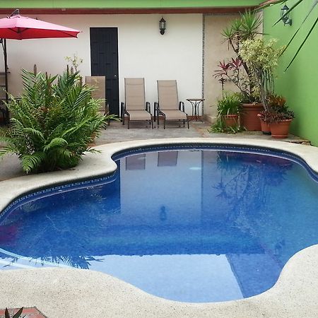 Hotel La Guaria Inn & Suites アラフエラ エクステリア 写真