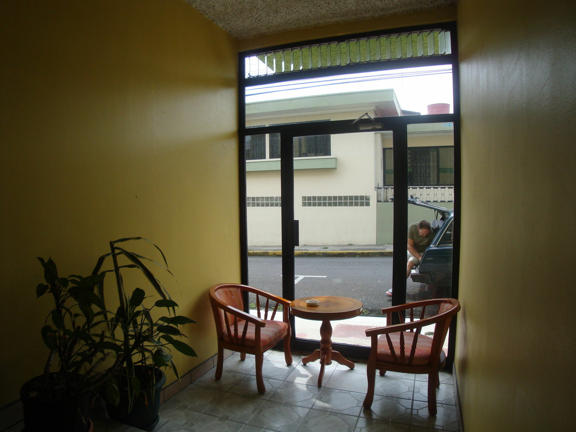 Hotel La Guaria Inn & Suites アラフエラ エクステリア 写真