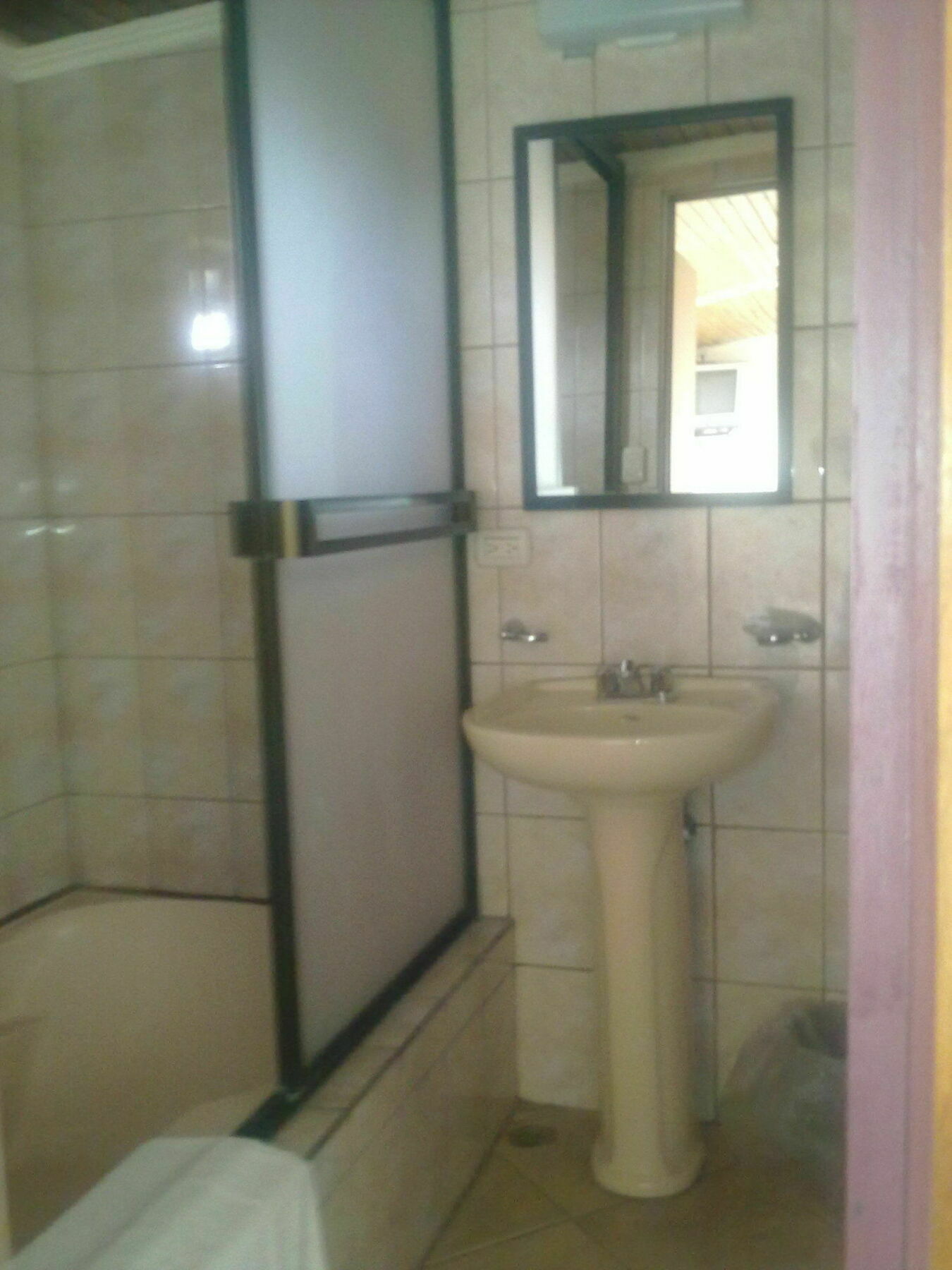 Hotel La Guaria Inn & Suites アラフエラ エクステリア 写真