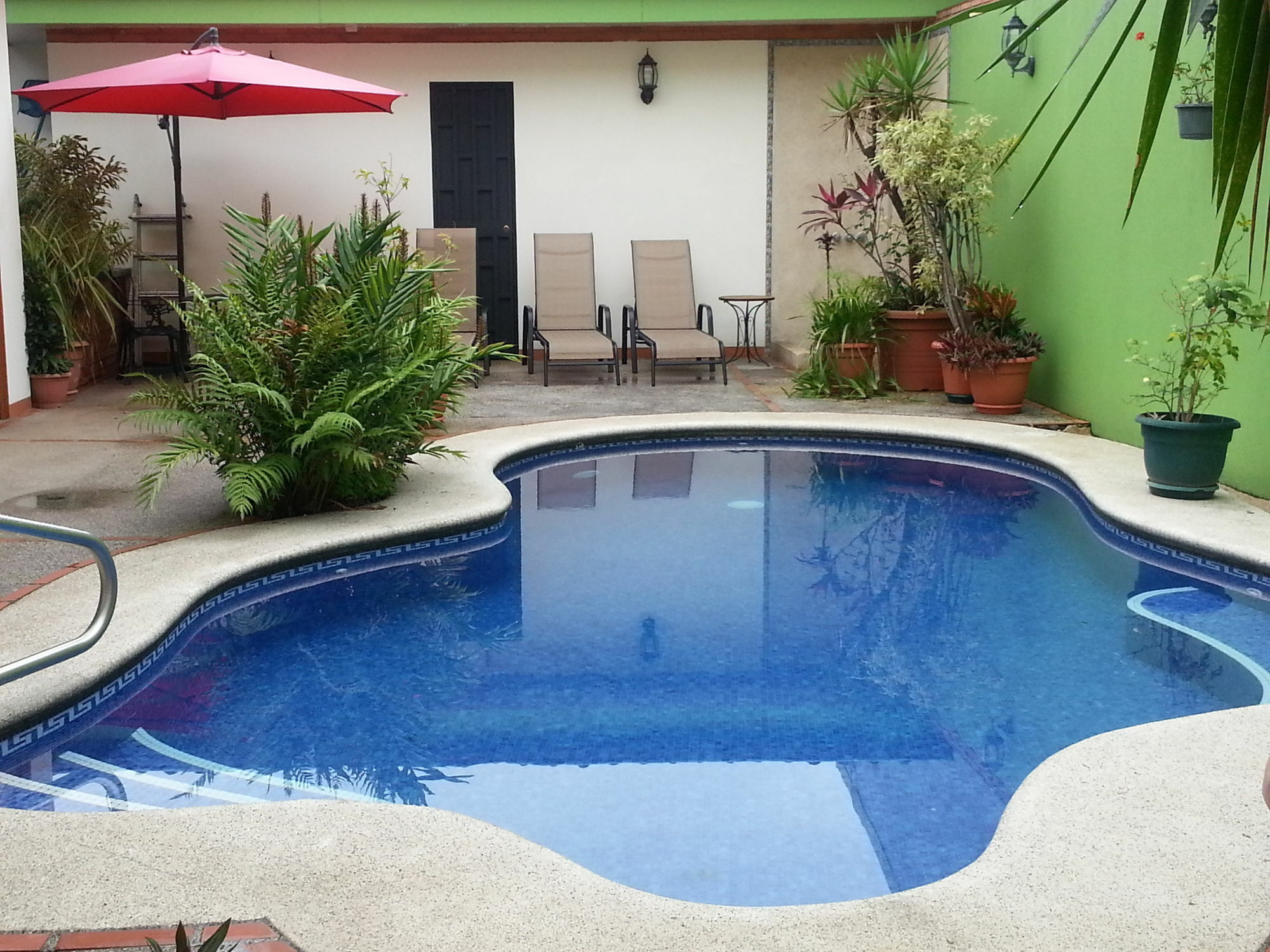 Hotel La Guaria Inn & Suites アラフエラ エクステリア 写真
