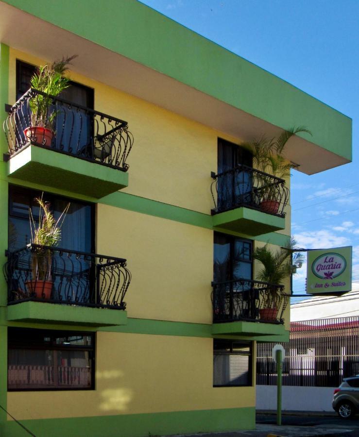 Hotel La Guaria Inn & Suites アラフエラ エクステリア 写真